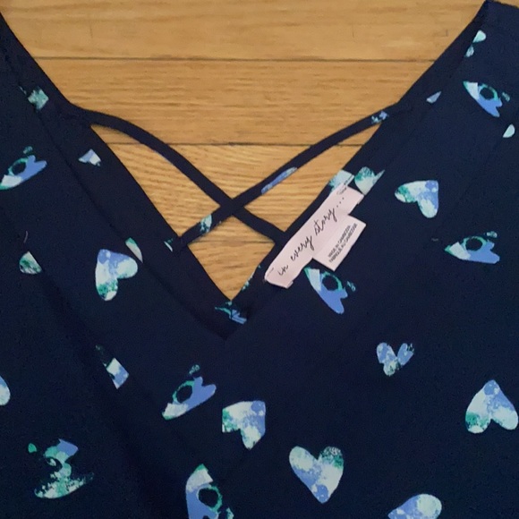Heart Patterns Tank Top - Picture 3 of 4